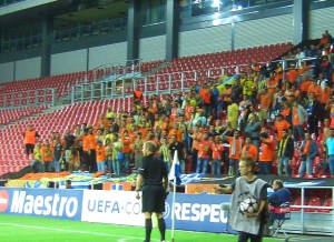 They really dont like the linesman