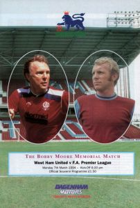 559881_557443577622196_396737540_n